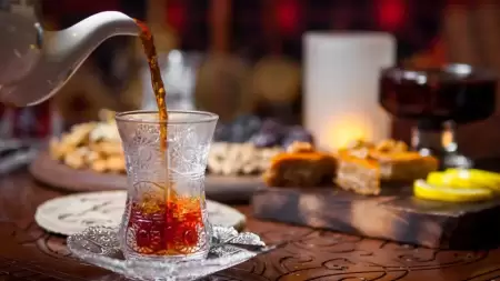 Hindari Asam Lambung Naik! Ini Minuman yang Aman Saat Buka Puasa